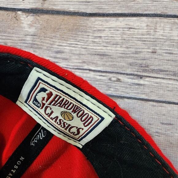 Mitchell & Ness Chicago Bulls heavily embroidered wool blend snap back hat - Picture 8 of 9